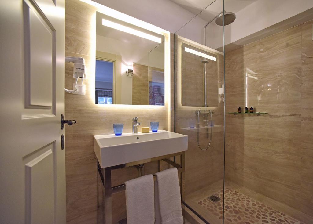 Durrell Liston Suites Corfu  Extérieur photo